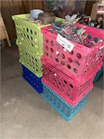 Six stackable crates and contents