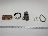 Misc women's JEwelry