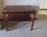 Wooden End Table 18"x27"x22"