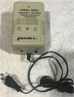 MEE-230 JACOBS FOREIGN ELECTRICITY CONVERTER