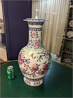 VTG Lg. Oriental Floral Vase