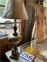 Wheat pattern mirror, gold accent lamp