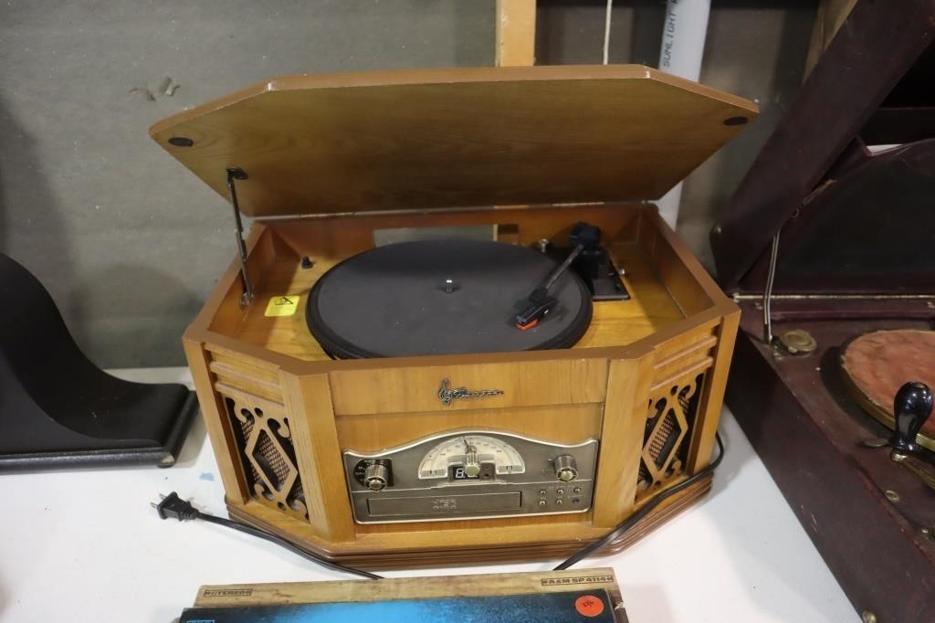 Emerson radio/CD/record player combination &