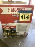 Outdoor security floodlight