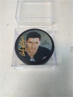 ANDY BATHGATE SIGNED HOCKEY. PUCK