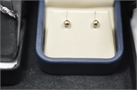 14kt gold earrings
