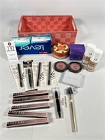 Women's make-up and toiletries