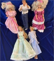 Lot of 5 Vintage Barbie & Ken Dolls
