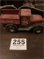 Nylint coal and gravel dump truck