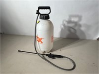 HDX 2 Gal Sprayer