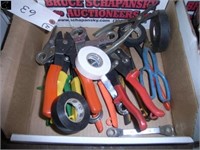 BOX OF TIN SNIPS, RATCHET WRENCHES ETC