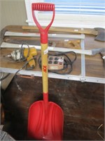 Red Ace Scoop Shovel