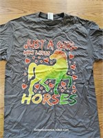 New Tshirt Women's Girl Loves Horses Large