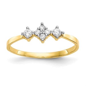 10 Kt- Ladies Crystal Design Ring