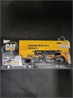 CAT Challenger 45 AG Tractor Hauling Set 
ERTL