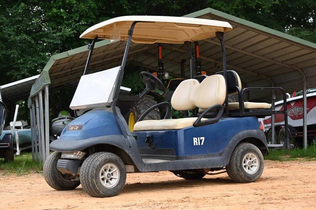 Gas Powered 4-Seater Club Car Golf Cart