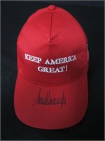 DONALD TRUMP SIGNED RED KAG HAT COA