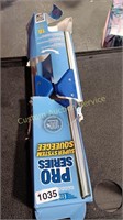 PRO SERIES SQUEEGEE