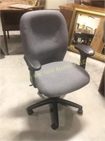Gray Contour Seat Office Chair