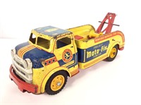 Wyandotte Toy Tow Truck