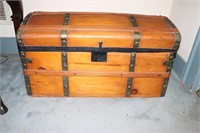 Antique steamers trunk