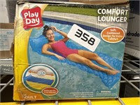 Play Day Comfort Lounge 5 1/2 Feet Long
