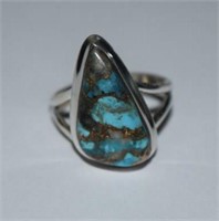 Sterling silver Ring w/ Turquoise