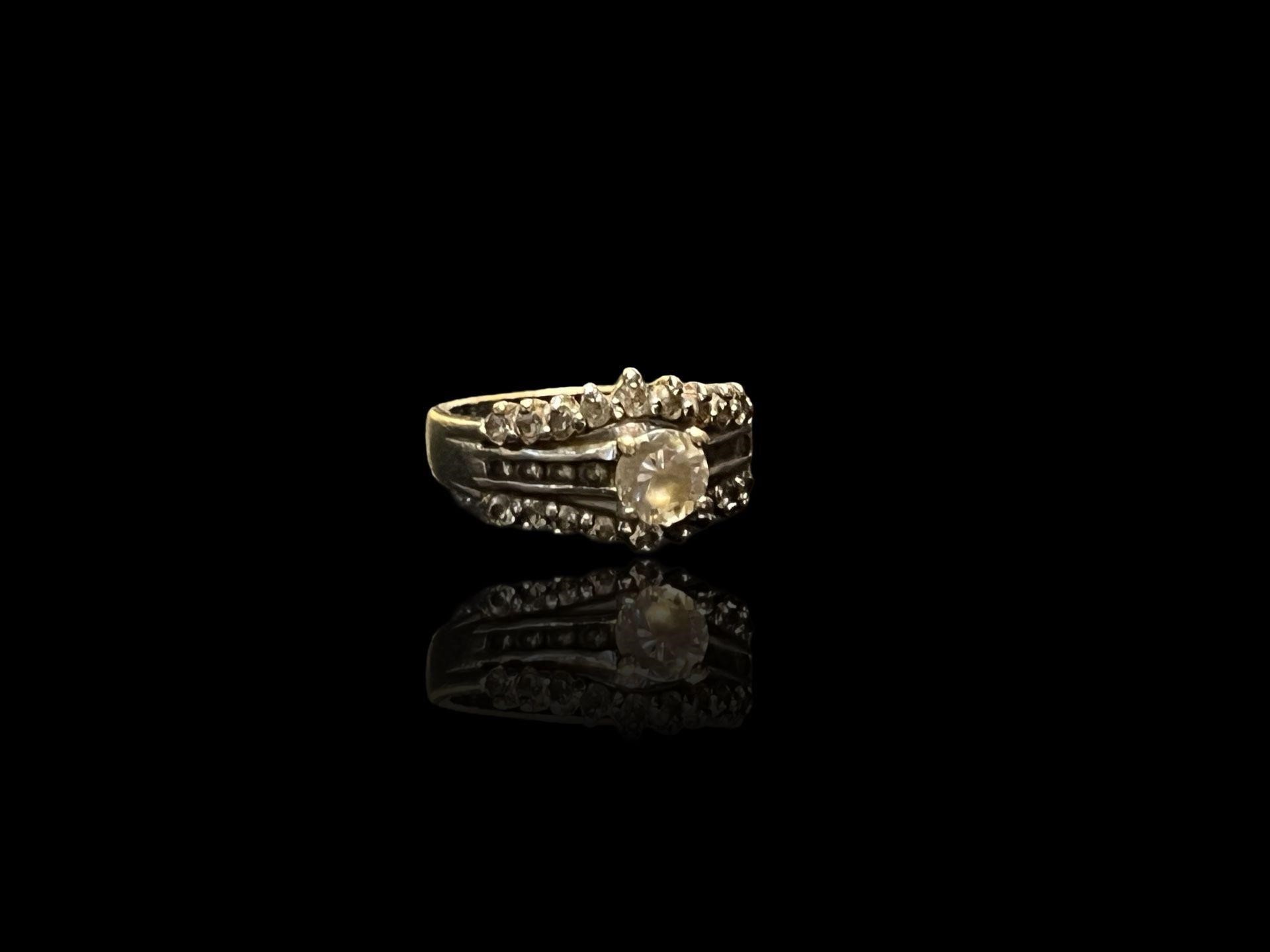 Antique 18k White Gold Diamond Engagement Ring