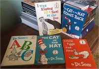 5 Dr Seuss hard back books