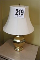 24" Tall Brass Bottom Lamp with Shade (R9)