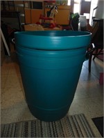 Large Lot of Misc, size trash cans