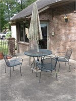 Patio Table w/ 4 Chairs and Umbrella with