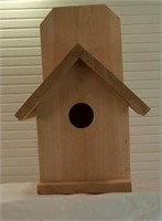 CEDAR BIRD HOUSE