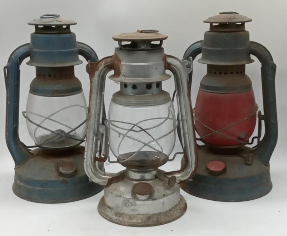 (QR)  Vintage Kerosene Lanterns approximately 12"