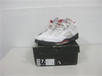 Youth Nike Air Jordan Shoes Sz 7 Y Pre-Owned