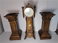 Horloge et 2 porte-chandelle