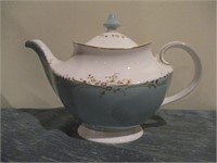Royal doulton Melrose teapot .