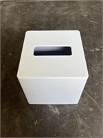 (35+) White Tissue Dispenser Covers