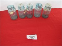 Ball Ideal Blue Jars (5) 3 with lids 2 without