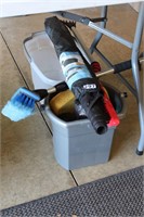 Cleaning brushes buckets