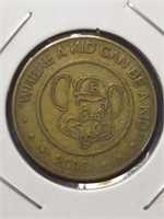 2006 Chuck e. Cheese token