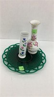 2 floral vases and a green platter