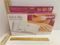 Conair Soft & Silky Heated Beauty Mitts In Box