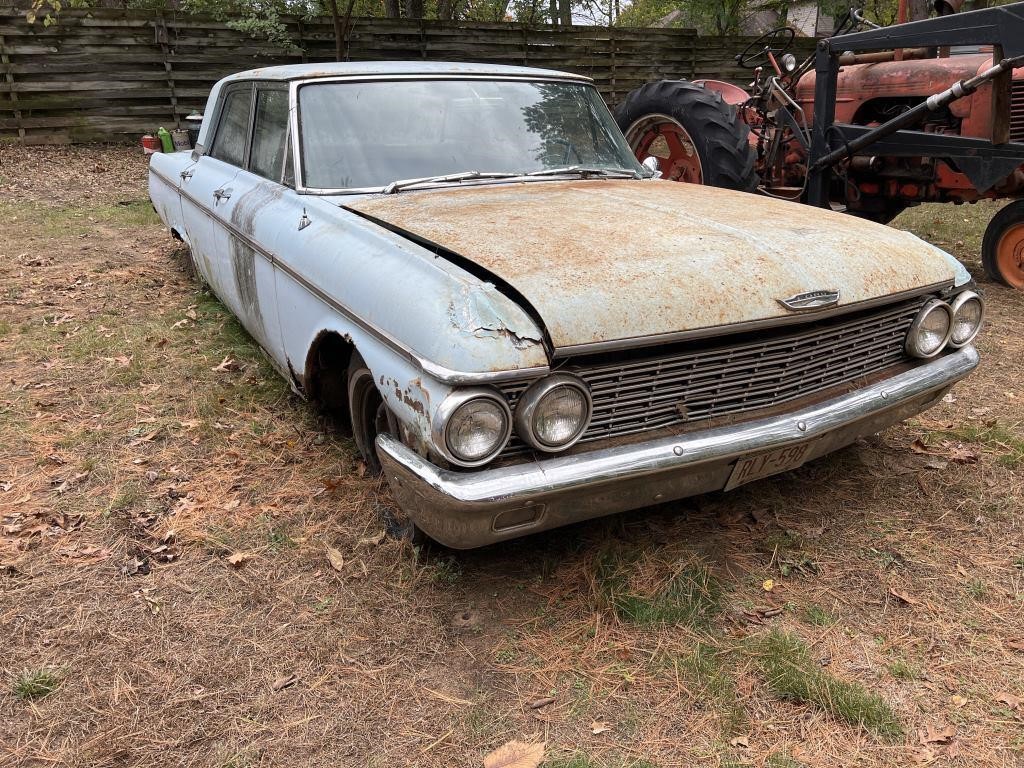 1962 Ford Galaxie unknown condition rusty as is