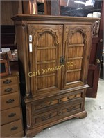 TALL CHEST OF DRAWERS W/CASTERS