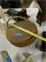 Woven Basket With Handle And Lid