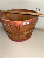 Vintage Wooden Apple Bushel Basket w/ handles