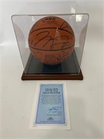 Chicago Bulls 1995-96 Team signed Basketball