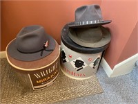 3 VINTAGE MENS HATS & VINTAGE HAT BOX