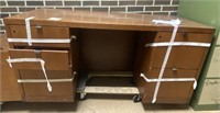 Wood Office Desk w/ Drawers, 5’ x 30? x 31?